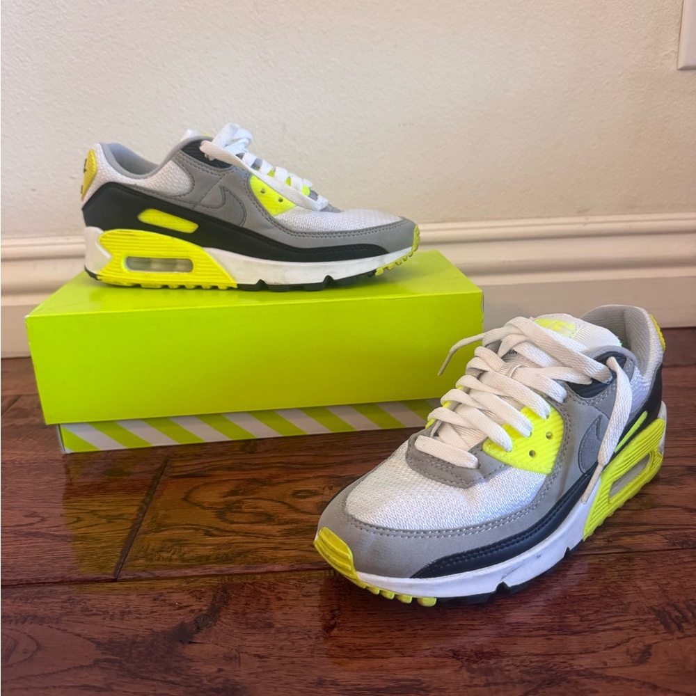 Nike Air Max 90 White Neon Yellow Black Size 6 Sneakers